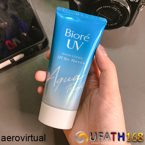 Biore UV Aqua rich กันแดดตัวแม่